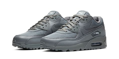 Nike's Air Max 90 Goes Neutral in "Cool Grey" Yeezy Boots, Air Max 90 Premium, Sneakers Luxury, Nike Models, Dunks Nike, Mens Nike Air, Dope Fashion, Nike Air Max 90, Nike Running