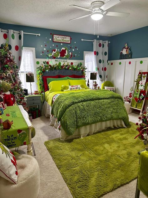 Grinch Bedroom Ideas, Grinch Bedroom, Grinch Room, Bedroom 2025, Grinch Decor, Boys Shared Bedroom, Barbie Party Decorations, Future Bedroom, Car Bedroom