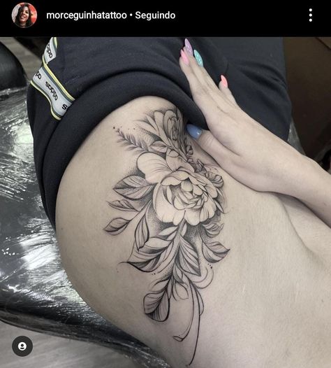 Large Floral Tattoo, Floral Hip Tattoo, Flower Side Tattoo, Tattoo T, Girl Flower, Side Tattoos, Hip Tattoo, Tattoo On, Flower Tattoo