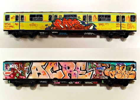 Car Graffiti Art, Train Graffiti Sketch, Train With Graffiti, Train Graffiti Art, Train Graffiti Photography, Diy Graffiti, Train Car Graffiti, Graffiti On Trains, Train Graffiti