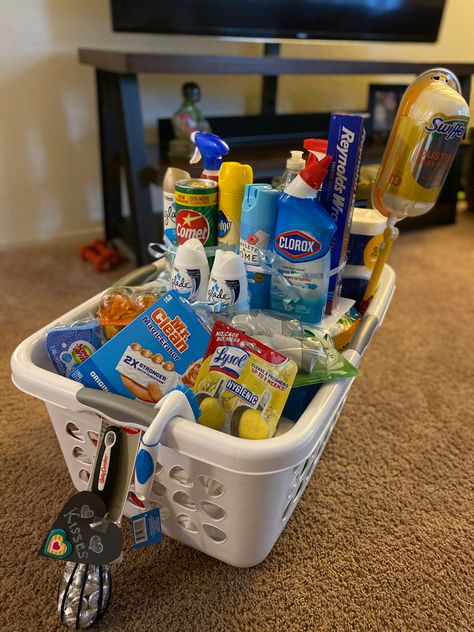 Cleaning Raffle Basket Ideas, Household Basket Ideas, Household Essentials Gift Basket, House Warming Gift Basket Ideas For Men, Women Raffle Basket Ideas, Cleaning Basket Gift Ideas, Fundraising Raffle Ideas, Household Gift Basket Ideas, Jack And Jill Basket Ideas Raffle Prizes