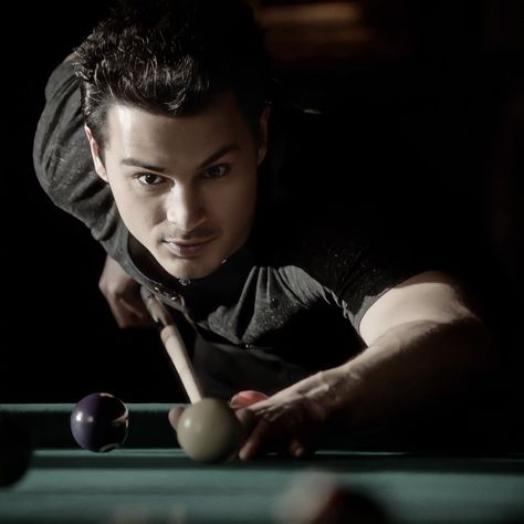 Enzo St John, Enzo Tvd, Enzo Vampire Diaries, Michael Malarkey, Vampire Diaries The Originals, Cartoon Pics, Having A Crush, This Guy, Billiards