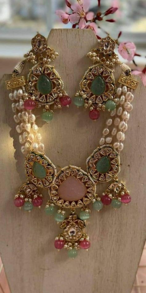 Jewelry Indian Wedding, Sabyasachi Jewelry, Sabyasachi Jewellery, Kundan Choker, Chandbali Earrings, Pakistani Jewelry, Jewellery Sets, Rose Pastel, Jewelry Indian