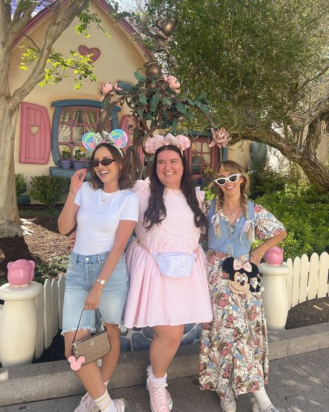 Make it pink 🎀🪄🏰 Wearing @misscandyholic Strawberry Milk Tea Smock Dress 🍓 Code “molliedaniela” to save! #makeitpink #disneygram #disneylandoutfit #disneyoutfit #disneyootd #disneyprincess #disneyparks #disneyaesthetic #fluentinpink #pinkpinkpink #pfgindisney #pfg Disney Dress Outfits, Strawberry Milk Tea, Disney Dress, Disneyland Outfits, Disney Aesthetic, Strawberry Milk, Disney Dresses, Disney Outfits, Smock Dress