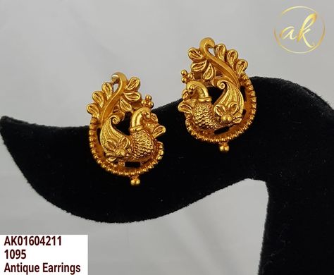 Daily Wear Earing Design Gold, Peacock Design Earrings In Gold, Simple Earring Designs, Gold Chain Necklace Womens, Plain Earrings, Bridal Jewelry Sets Brides, Oneplus Wallpapers, Delicate Gold Jewelry, Flower Earrings Gold