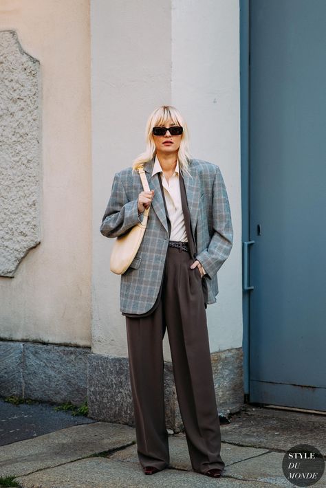 2022 Street Style, Reportage Photography, Style Muse, Streetstyle Fashion, Street Style Trends, Contemporary Outfits, Fall 2022, Street Outfit, Street Chic