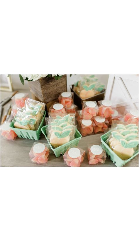 Peach Candy Bar, Peaches Bachelorette Party, Peach Party Favors, Peaches Bridal Shower Theme, Peach Theme Party Favors, Peach Wedding Theme, Peach Bridal Showers, Pearl Bridal Shower, Peach Cookies