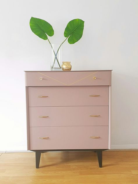 Pastel Chest Of Drawers, Bedroom Mint, Drawers Decor, Pink Chest Of Drawers, Drawer Makeover, Designing Furniture, Drawers Makeover, Oxford House, Mcm Dresser