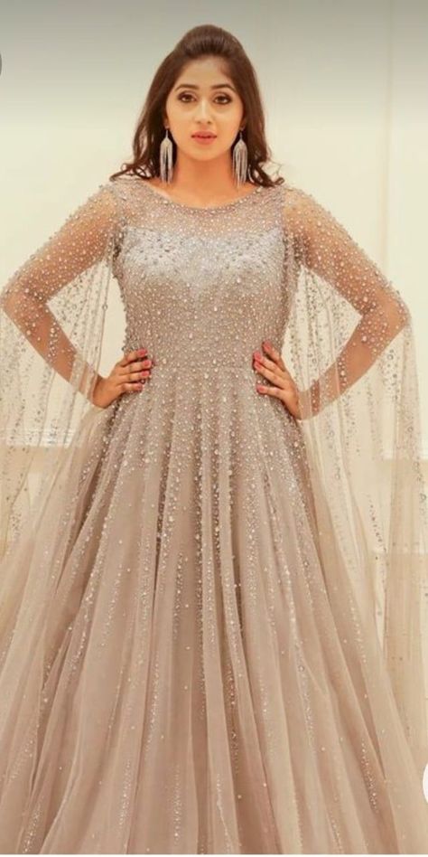 Long Gown For Reception Indian, Engagement Gowns Indian, Frock Design For Stitching, Things To Buy At Costco, Gown Dress Party Wear, Money People, Net Gown, Bride Collection, Bride Reception Dresses