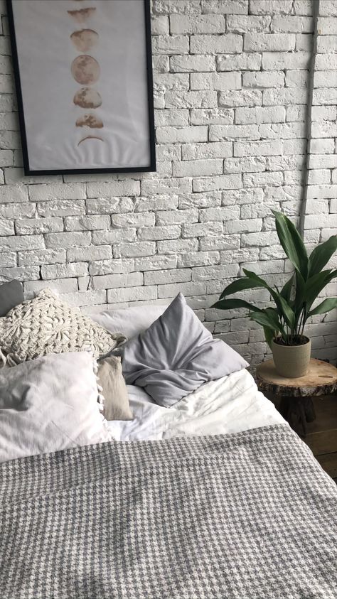 Brick Wall Dining Room, Bedroom Brick Wall, Grey Brick Wall, Brick Wall Ideas, Beautiful Bedroom Decor, Bedroom Ideas Aesthetic, Apartment Bedroom Decor, Industrial Interior Design, Beach Cottage Decor