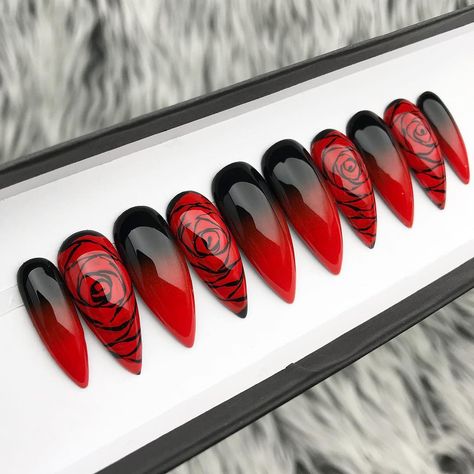 When Black Red ombré meets Red roses 🌹🌹🌹... #sexy #redrose #ombrenails #halloweennails • • • • • #pressonnails #instanails #nailgoals… Holloween Nails, Blood Drip, Halloween Press On Nails, Nails Halloween, Halloween Nail Designs, Halloween Nail Art, Blood Red, Nail Sizes, Nail Shapes