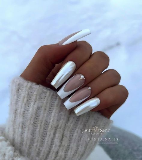 White French Nails With Chrome, Chrome And White Nails, White Chrome French Tip Nails, French Nails With Chrome, Chrome Nails White, White Square Nails, Chrome Coffin, Chrome French Nails, Chrome French