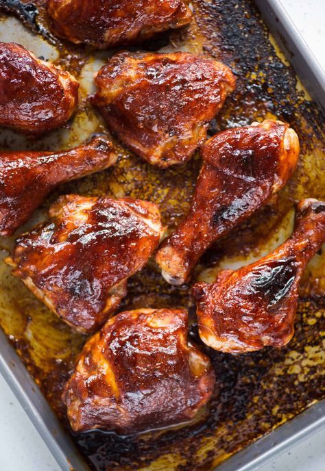 Baked Bbq Chicken Recipes, Oven Bbq Chicken, Oven Baked Bbq Chicken, Barbecued Chicken, Bbq Chicken Legs, Easy Bbq Chicken, Barbecue Chicken Recipe, Bbq Chicken Breast, Barbeque Chicken