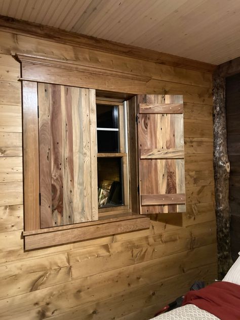 Cabin Windows Ideas, Sauna Window, Barn Door Shutters, Hipster Home, Cabin Windows, Loft Style Bedroom, Shed Interior, Building Front, Wood Architecture