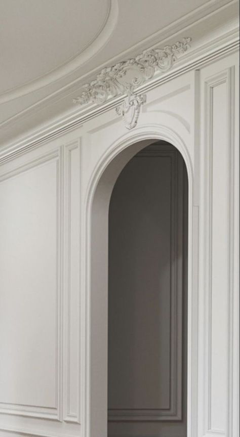 Classic Reception Interior Home, French Molding, French Homes, Interior Studio, Parisian Interior, House Interior Design Styles, Neoclassical Interior, Chic Interior Design, Homes Interior