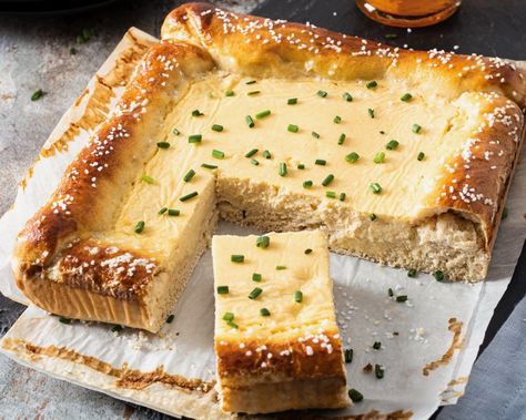 Beer Cheese Pretzel Tart - Bake from Scratch Sweet Pretzel Recipe, Tart Base, Edible Bowl, Pretzel Cheese, Cake Mug, Pretzels Recipe, White Cheddar Cheese, Beer Cheese, Savory Pie