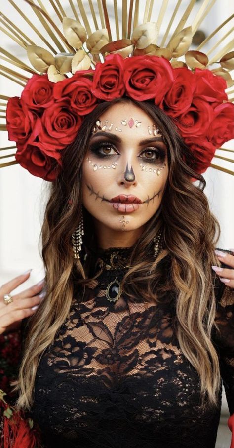 Katrina Halloween Costume, Glam Catrina Makeup, Day Of The Dead Makeup Tutorial Easy, Glam Sugar Skull Makeup, Half Catrina Makeup, Catrina Hairstyle, Catrina Costume Make Up, Sugar Skull Costume Outfit Diy, Catrina Outfit Costume Ideas