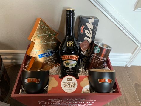 I really like the color coordination, the theme and that the container can be re used by the recipient. Drink Gift Basket, Diy Christmas Gift Basket Ideas, Hot Chocolate Gift Basket, Alcohol Gift Baskets, Liquor Gift Baskets, Gift Basket Ideas For Women, Auction Gift Basket Ideas, Raffle Basket Ideas, Gift Baskets Diy