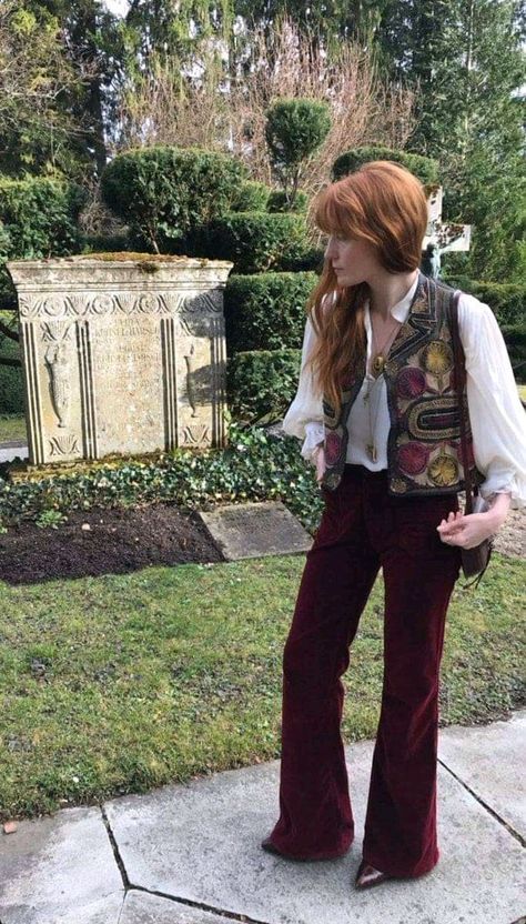 Florence Welch Style, 70s Inspired Outfits, Moda Hippie, Look Festival, 70s Inspired Fashion, Daisy Jones, 70s Outfits, Florence Welch, Estilo Hippie