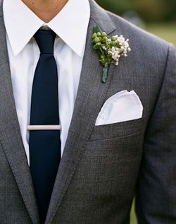 Charcoal Suit Wedding, Wedding Suits Men Grey, Charcoal Suit, Groom And Groomsmen Attire, Suits Men, Grey Suit, Wedding Groomsmen, Groomsmen Suits, Groomsmen Attire