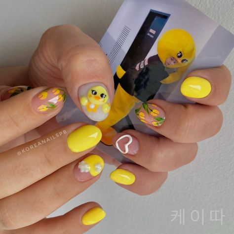 #felix #felixlee #felixstraykids #felixedit #felixskz #nails #nailsofinstagram #yellow #yellowasthetic #nailart #kpop #kpopfanart Felix Skz Nails Designs, Kpop Theme Nails, Yellow Kawaii Nails, Bbokari Nails, Kpop Inspo Nails, Felix Nails Designs, Felix Nails, Stray Kids Nails Designs, Kpop Inspired Nails