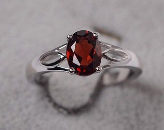 I'm good at make gemstone jewelry by PeiPeiJewelry on Etsy Stone Ring Design, Red Gemstone Ring, Add Pictures, Jewelry Knowledge, Garnet Ring Silver, Birthday Sister, Mogok, September Birthstone Rings, Gemstone Ring Silver