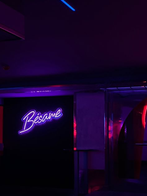 💋🪩 Club Asethic Picture, Nightclubs Aesthetic, Club Asethic, Nightclub Aesthetic, Night Club, Neon Signs, Neon