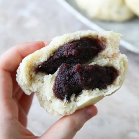 How to Make Japanese Steamed Buns Recipe with Tofu (Easy & No-Knead) - All Purpose Veggies Red Bean Bun Recipe, Japanese Steamed Buns, Red Bean Bun, Steamed Buns Recipe, Japanese Tofu, Steam Buns Recipe, Red Beans Recipe, Tofu Recipes Easy, Sweet Red Bean Paste