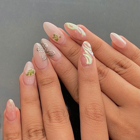 Winx Club Nails, Club Nails, Winx Club Flora, Nails Set, Winx Club, Nail Inspo, Nail Designs, Nail Art, Nails