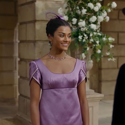 Kate Sharma Dress, Kate Sharma Bridgerton, The Viscount Who Loved Me, Bridgerton Season 2, Chasing Shadows, Kate Sharma, Pastel Accessories, Off To The Races, Phoebe Dynevor