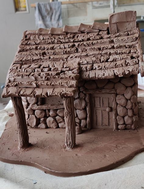 Clay Houses Buildings, Clay House Interior, Clay Building Sculpture, Clay Cottage House, Clay Buildings Architecture, Clay House Sculpture, Ceramic Dwelling, Clay Houses Architecture, Clay Building Ideas