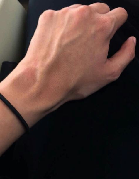 Arm Veins, Veiny Arms, Hand Veins, Fake Tumblr, Hot Hands, Hand Photography, Pretty Bike, Twitter Header Aesthetic, Hand Pictures