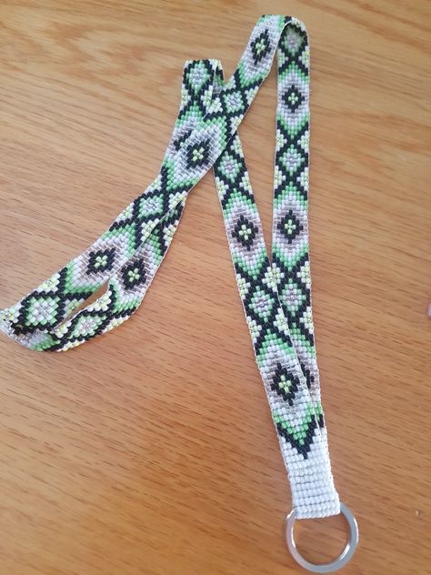 Green Bead Loom Lanyard #Beading Bead Loom Lanyard, Bead Loom Lanyard Patterns, Loom Lanyard, Beading Business, Lanyard Patterns, Lanyard Ideas, Beads Lanyard, Lanyard Bracelet, Loom Designs