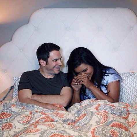 Chris Messina as Danny Castellano and Mindy Kaling as Mindy Lahiri - The Mindy Project Season 3 Photoshoot BTS Danny And Mindy, Danny Castellano, Mindy Lahiri, Chris Messina, Modern Family Quotes, Mindy Project, The Mindy Project, Joey Tribbiani, Mindy Kaling