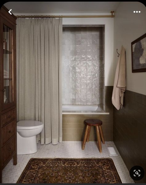 Small Laundry Hallway Ideas, Moody Bathroom With Tub, Beautiful Bathrooms With Shower Curtains, Grace Start Bathroom, Minimal Japandi Bedroom, Chic Bathroom Storage, Spanish Cottage Bathroom, Rust And Green Bathroom, Moody Bathroom No Window