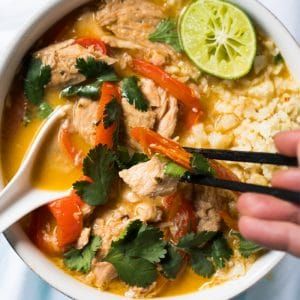 Whole30, Paleo & Keto Thai Coconut Curry Chicken 🍛 The Easy-Peasy Version! #ketocurry #ketothai Thai Coconut Curry Chicken, Keto Curry, Thai Coconut Curry, Thai Coconut, Coconut Curry Chicken, Keto Soup, Keto Dinners, Easy Paleo, Thai Curry