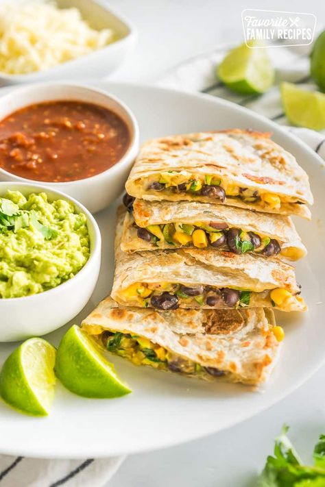 Veggie Quesadilla Recipes, Healthy Quesadilla, Veggie Quesadillas, Veggie Quesadilla, Savory Snack Recipes, Beans And Cheese, Corn Zucchini, Vegetarian Quesadilla, Zucchini Cheese