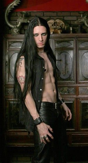 Goth Guys With Long Hair, Men Long Hair, Guys With Long Hair, Goth Guys, Gothic Men, Rockabilly Style, Long Locks, Rockabilly Fashion, Long Hair Styles Men