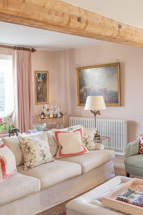 pretty in pink, shades of pink, traditional Blush Pink Sitting Room, Soft Pink Dining Room, Soft Pink Walls Living Room, Pink Painted Living Room, Transitional Aesthetic Living Room, Modern Country Sitting Room, Dusty Pink Sitting Room, Pink Cottage Core Living Room, Pink French Country Living Room