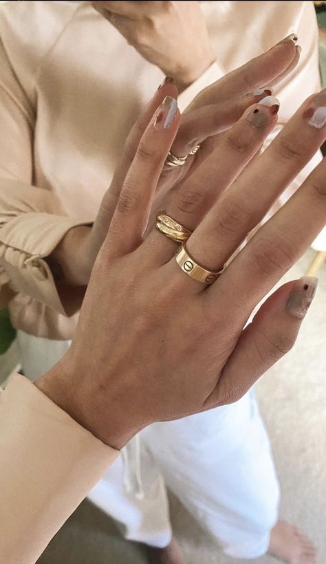 Cartier Infinity Ring, Love Ring Cartier Stack, Ring Stack Cartier, Clash De Cartier Ring Stack, Cartier Love Ring Stack, Cartier Love Ring Diamond, Cartier Ring Stack, Cartier Trinity Ring Stack, Cartier Trinity Ring Pinky