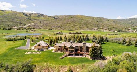 200,683-Acre Ranch Once Owned by Mrs. Fields Cookies Founder Is On The Market For $45 Million Mrs Fields Cookies, Mrs Fields, Utah Home, Northern Utah, Hay Barn, Ranches For Sale, Horse Ranch, Luxury Estate, Real Estate Companies