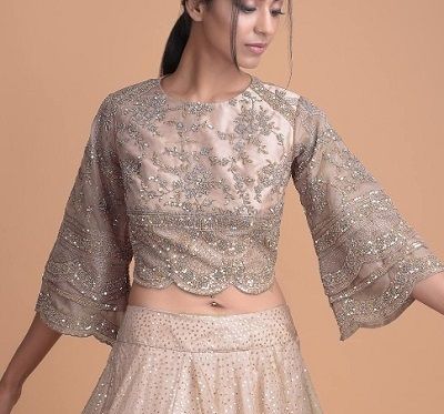 20 Latest Bell Sleeves Saree Blouse Designs (2021) Bell Sleeve Blouse Pattern, Bell Sleeve Blouse Design, Sleeve Saree Blouse, Bell Sleeves Blouse, Full Sleeves Design, Lehenga Blouse Designs, Sari Blouse Designs, Silk Saree Blouse Designs, Blouse Designs Silk