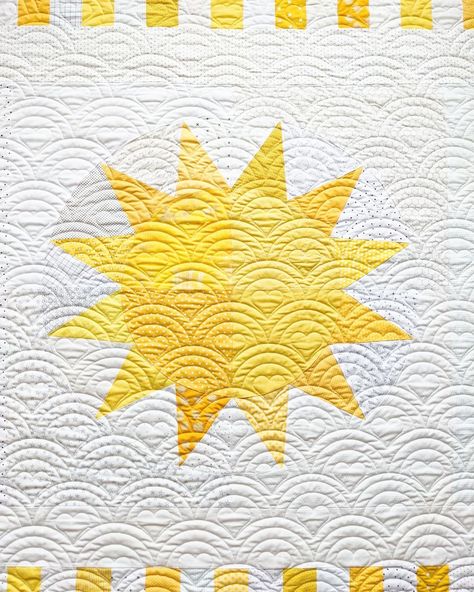 Kristina Brinkerhoff on Instagram: “Meet Jumbo Sunshine! ☀️ Over the years, this has been my most requested pattern and I'm so very excited to share it with everyone! ☀️ Jumbo…” Sunshine Quilt Pattern Free, Sun Quilt Pattern, Sunshine Quilt Pattern, Sun Quilt, Throw Quilt Pattern, Sunshine Quilt, Baby Quilt Patterns Easy, Quilt Board, Mini Patchwork