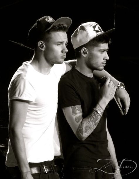 Zayn And Liam, Liam And Zayn, Four One Direction, Zayn One Direction, Ziam Mayne, One Direction Zayn Malik, One Direction Wallpaper, One Direction Photos, Always In My Heart