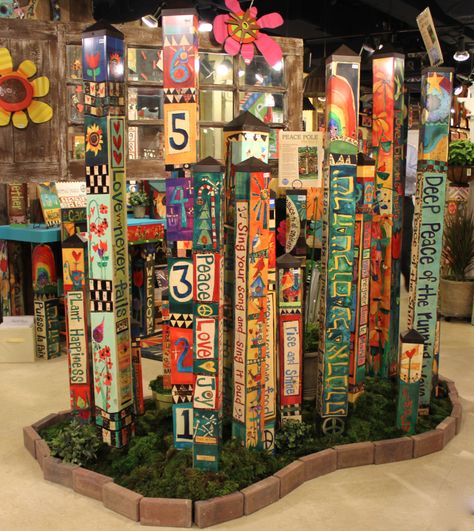 Garden Design Ideas On A Budget, Installation Interactive, Atlanta Market, Peace Pole, Garden Totem, Art Pole, Garden Totems, Garden Poles, Pole Art