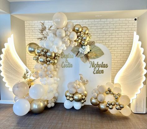 Angel Theme Birthday Party Decorations, White And Gold Theme Party, Space Art Gallery, Wedding Background Decoration, Dream Closet Design, Jesus Wallpaper, Background Decoration, Baby Christening, Wedding Background