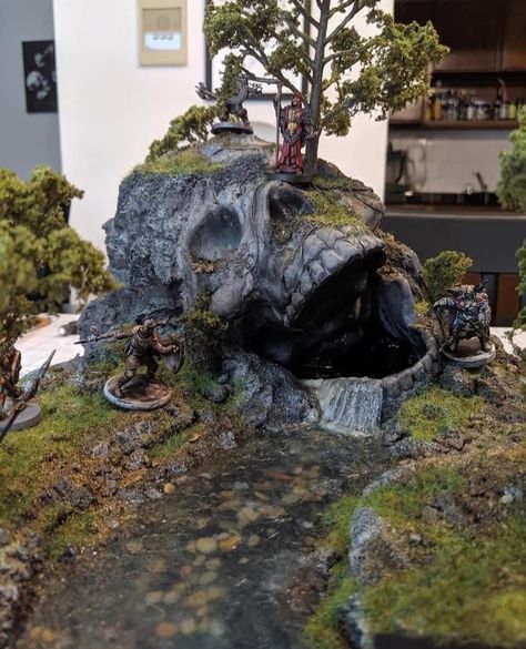 Cheap Dnd Terrain, Dungeons And Dragons Terrain Diy, Dnd Terrain Ideas, Dnd Scenery Diy, Homemade Dnd Terrain, Dnd Model Scenery, D&d Terrain, Diy Dnd Terrain, D&d Crafts