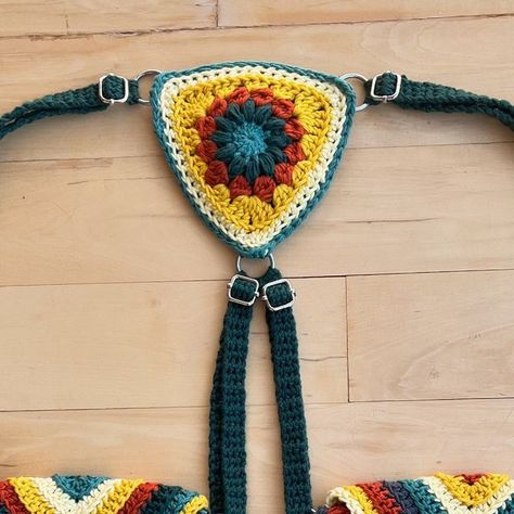 Holster Bag Pattern, Crochet Harness, Shoulder Holster Bag, Harness Bag, Shoulder Harness, Shoulder Holster, Holster Bag, Crochet Inspo, Knitting Ideas