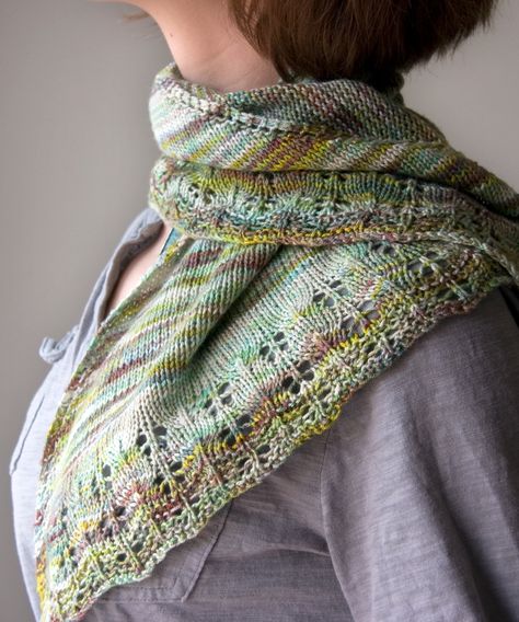 Stretchy Bind Off, Yarn Shawl, Fiber Crafts, Knitted Shawl, Minecraft Pixel Art, Shawl Knitting Patterns, Shawl Patterns, Scarf Knitting Patterns, Shawl Pattern