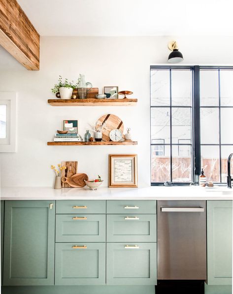 Kitchen Cabinet Inspiration, Sage Green Kitchen, Green Kitchen Cabinets, U Shaped Kitchen, Farmhouse Kitchen Design, White Modern Kitchen, Green Kitchen, Kitchen Style, Interior Design Kitchen